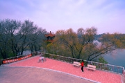 使用PS的曲线功能把灰暗的<font color="red">风景</font><font color="red">照片</font>处理成唯美效果